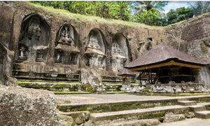 Water blessing and Temple Tour:-Bali with Rachel Hunter & Renee Stewart: March 26: 8:30am