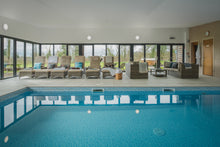 Load image into Gallery viewer, Glastonbury retreat with Rachel Hunter - August 20-23:2026