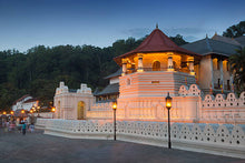 Load image into Gallery viewer, Sri Lanka Tour with Rachel Hunter - August 10-22:2026